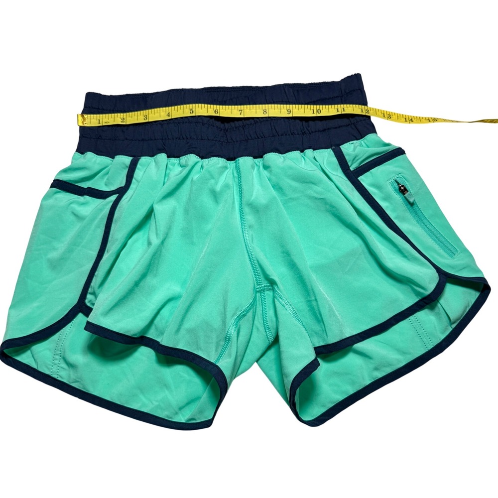 Lululemon Run Times Shorts‎ Teal/Aqua green Contrast Trim Running Shorts Size 6